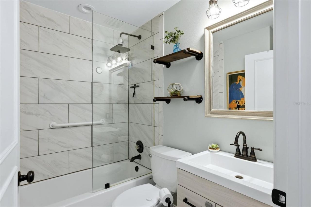 306 111th Street E, Bradenton, FL 34212 Photo
