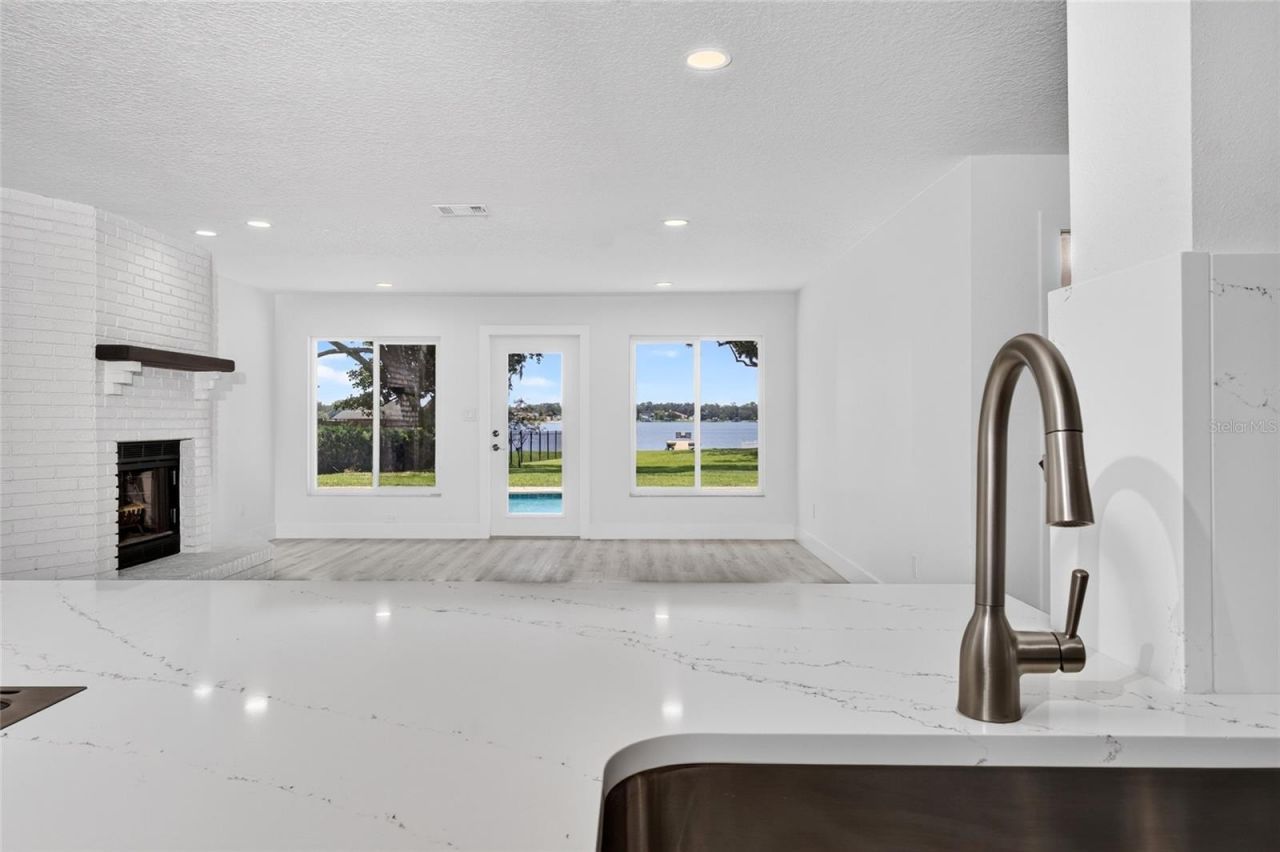 1225 Hoffner Avenue, Orlando, FL 32809 Photo