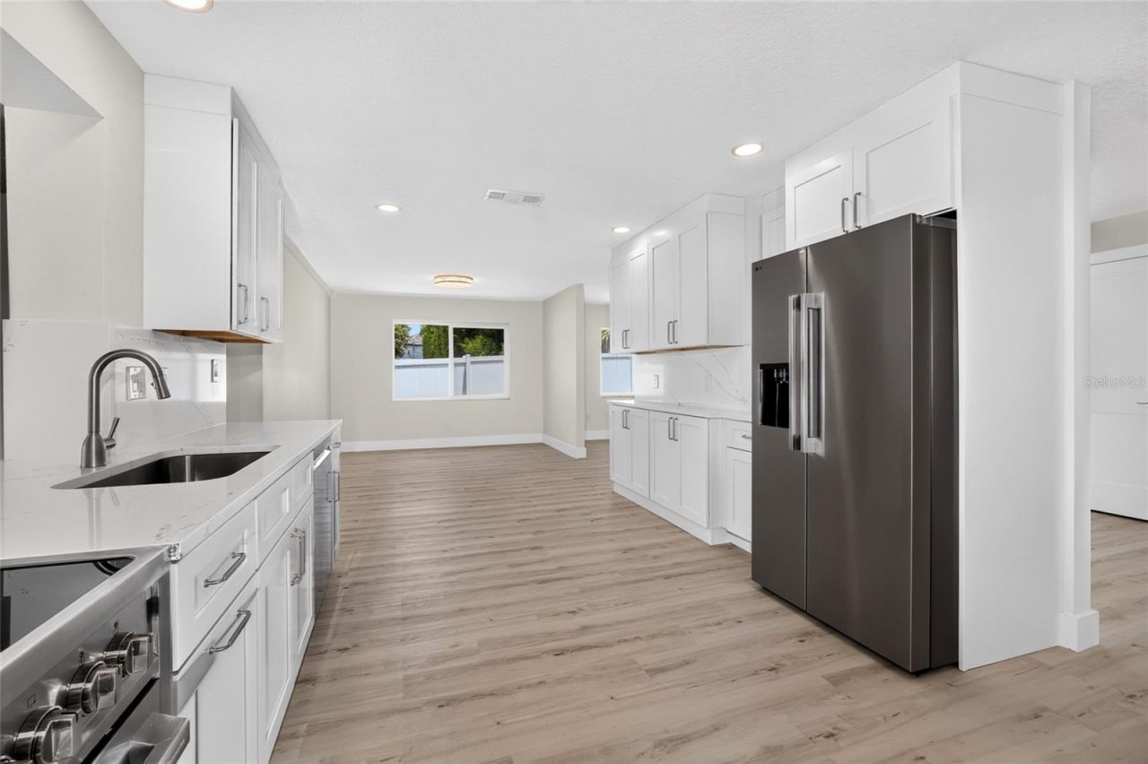1225 Hoffner Avenue, Orlando, FL 32809 Photo