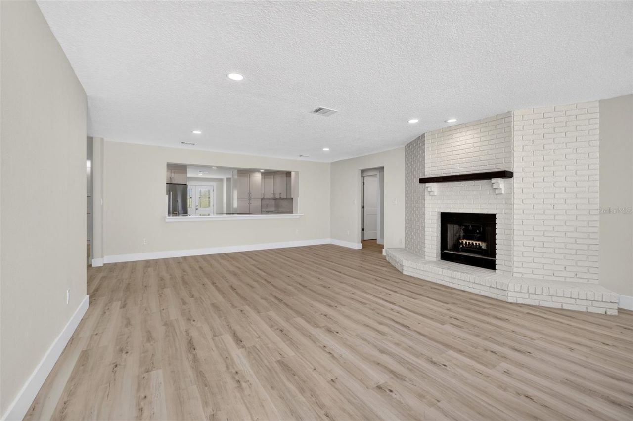 1225 Hoffner Avenue, Orlando, FL 32809 Photo
