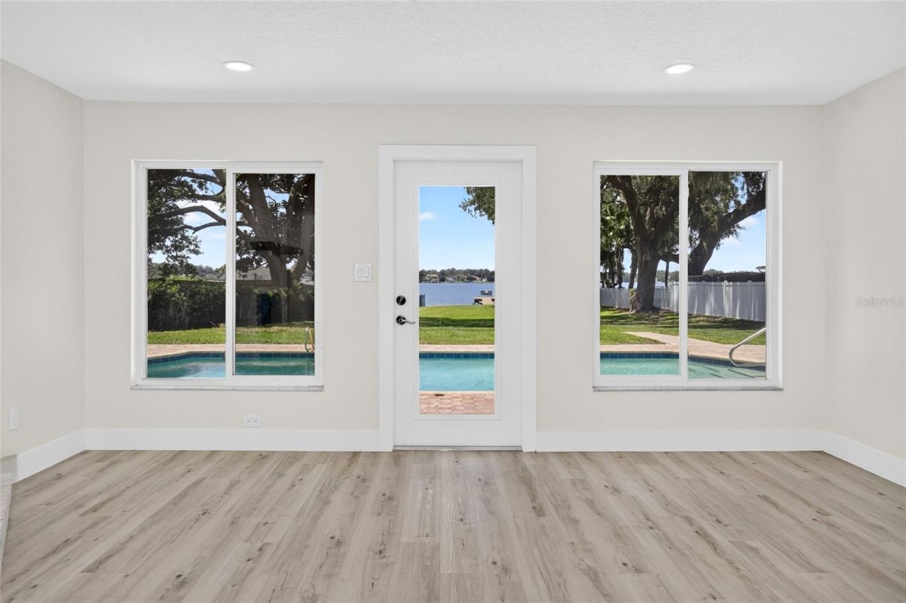 1225 Hoffner Avenue, Orlando, FL 32809 Photo