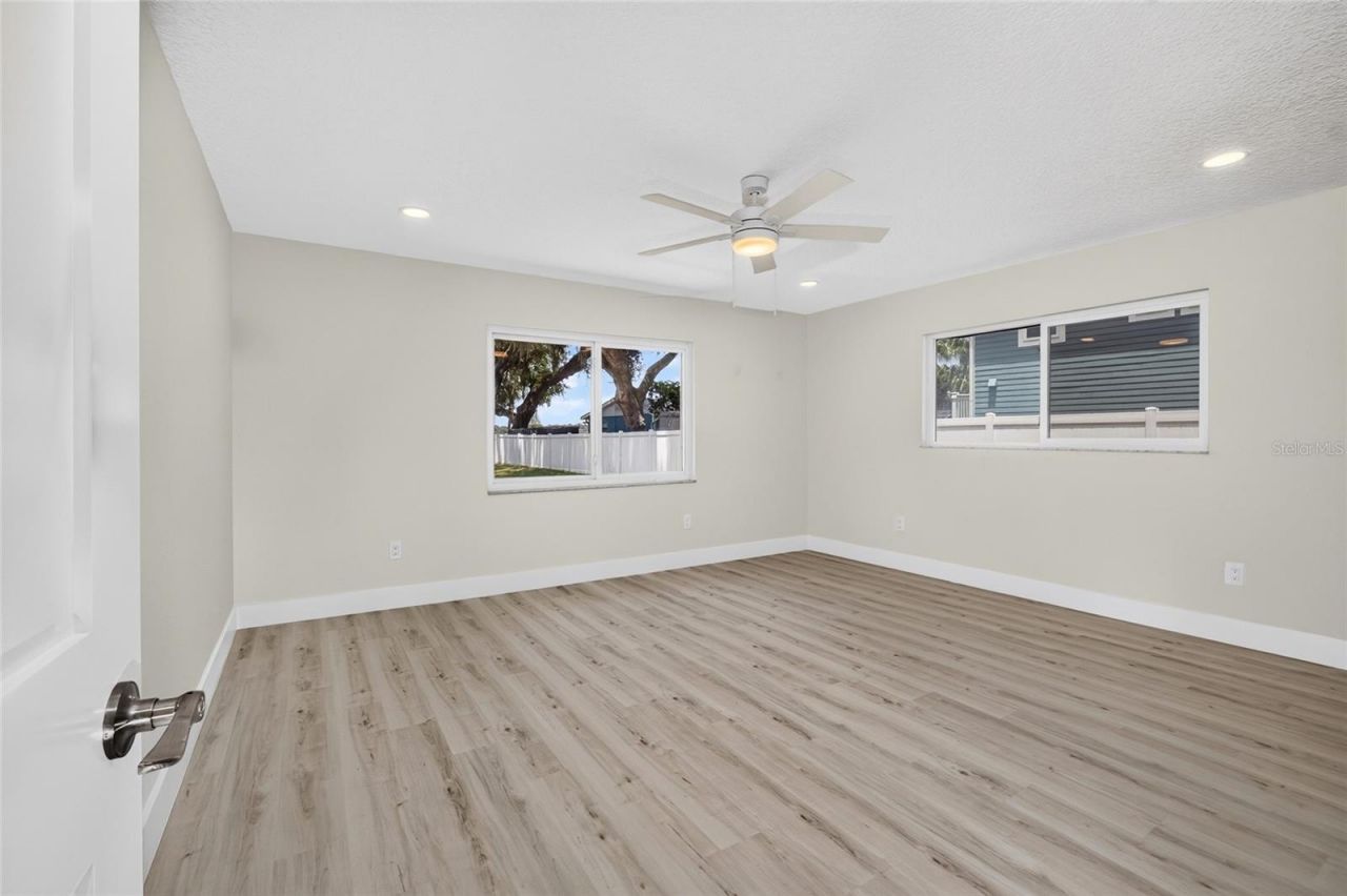 1225 Hoffner Avenue, Orlando, FL 32809 Photo
