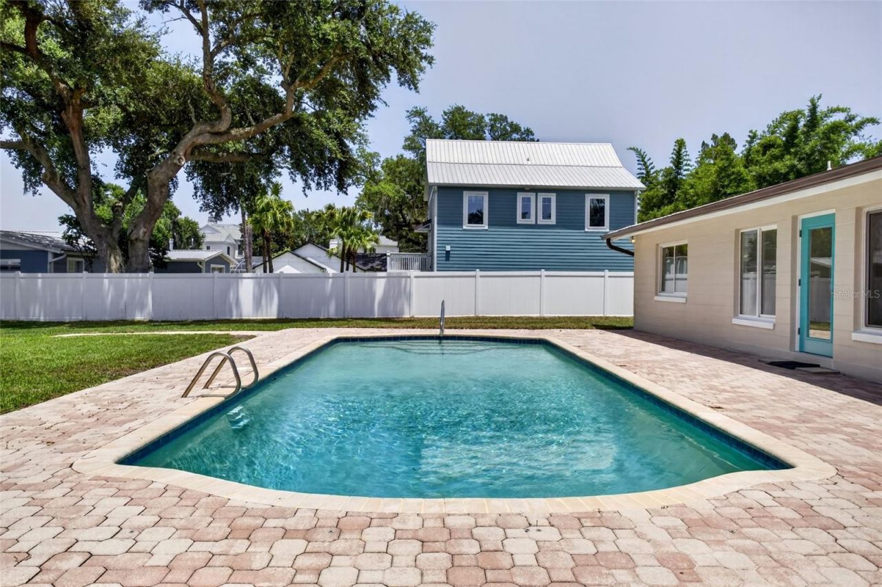 1225 Hoffner Avenue, Orlando, FL 32809 Photo
