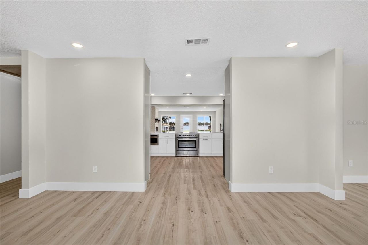 1225 Hoffner Avenue, Orlando, FL 32809 Photo