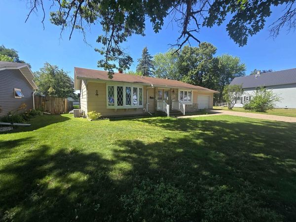 614 W 1ST STREET, Shawano, WI 54166