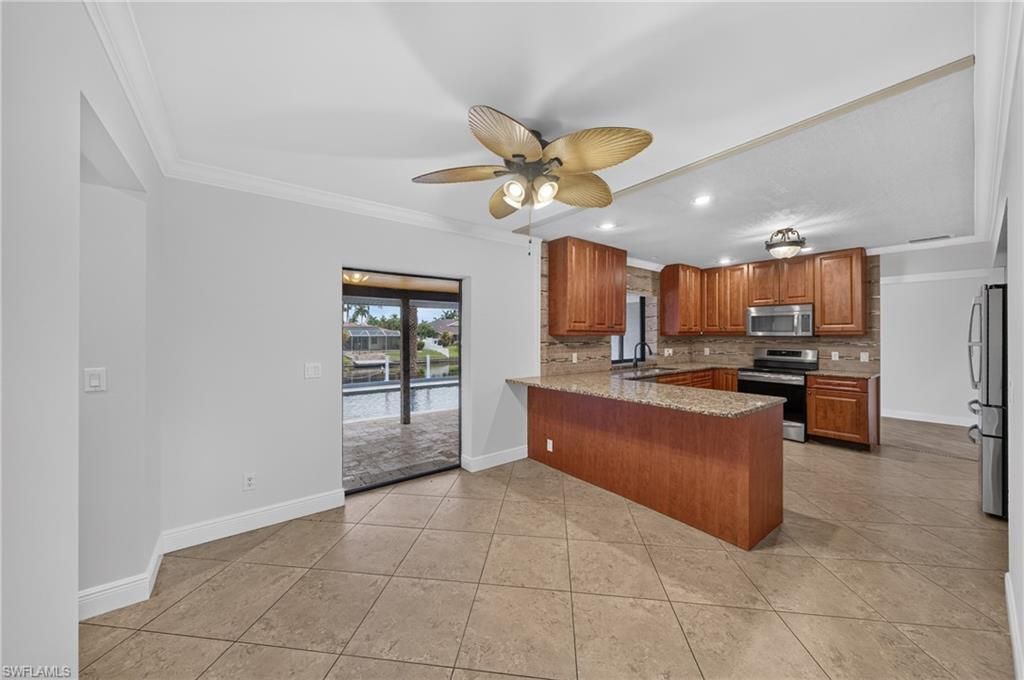 1919 SE 37th Ter , Cape Coral, FL 33904 Photo