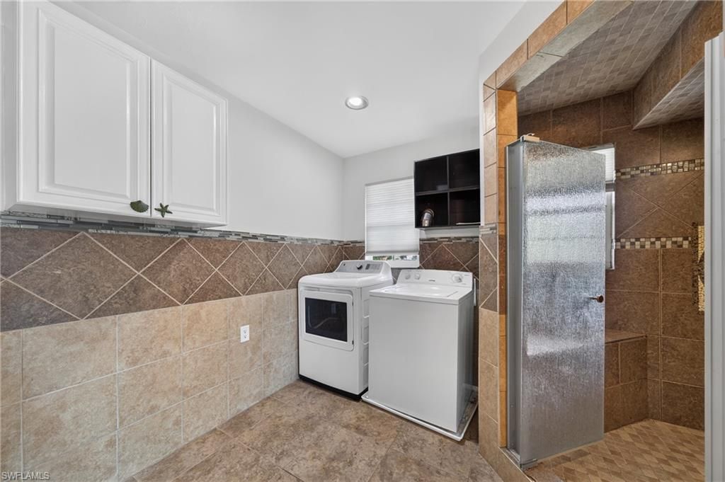 1919 SE 37th Ter , Cape Coral, FL 33904 Photo