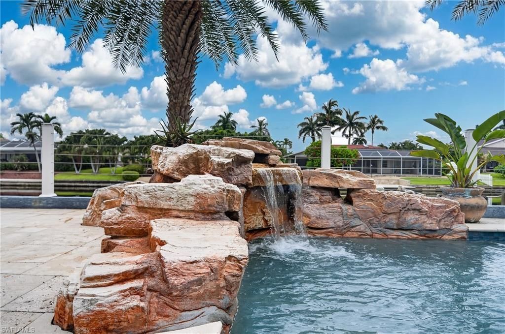 1919 SE 37th Ter , Cape Coral, FL 33904 Photo