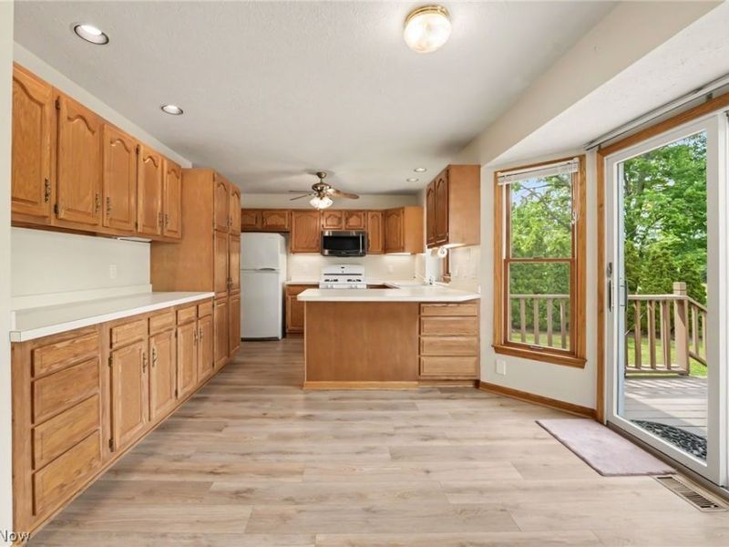 13874 Radcliffe Road, Leroy, OH 44077 Photo 13