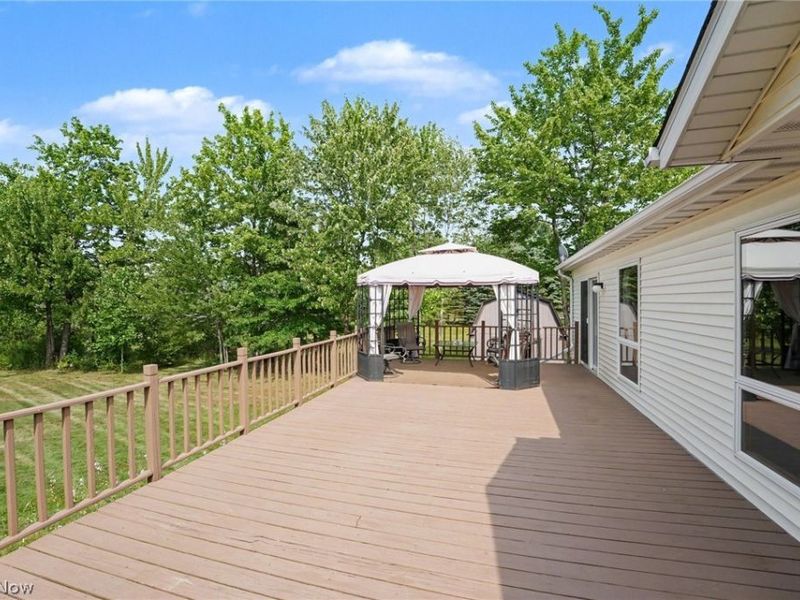 13874 Radcliffe Road, Leroy, OH 44077 Photo 3