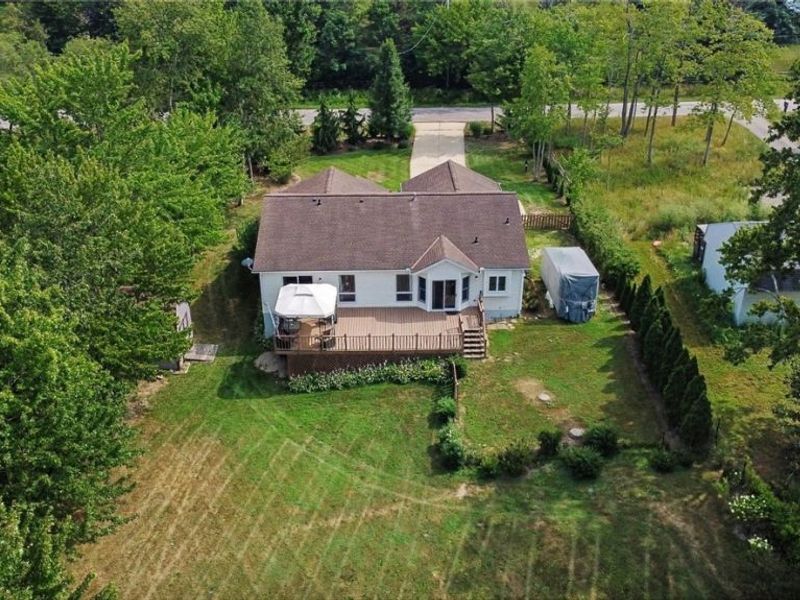 13874 Radcliffe Road, Leroy, OH 44077 Photo 5