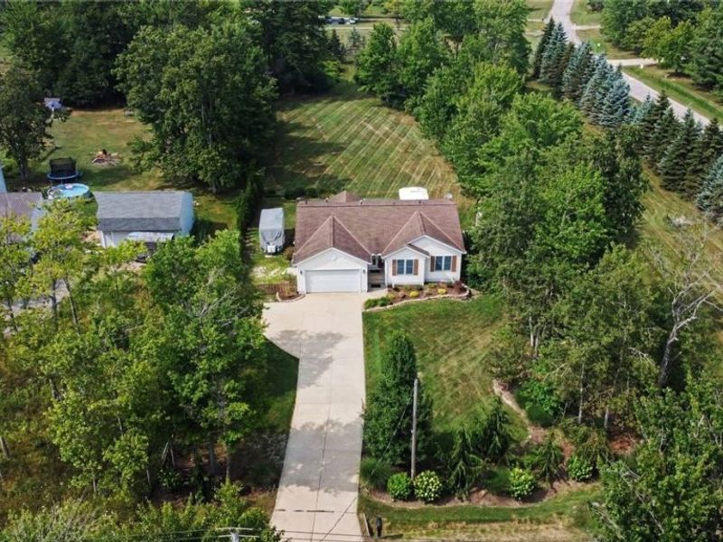 13874 Radcliffe Road, Leroy, OH 44077 Photo 6