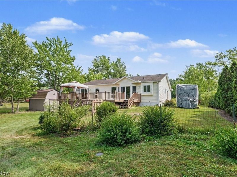 13874 Radcliffe Road, Leroy, OH 44077 Photo 8