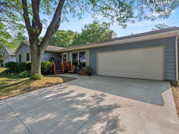 225 COACH HOUSE Drive, Madison, WI 53714