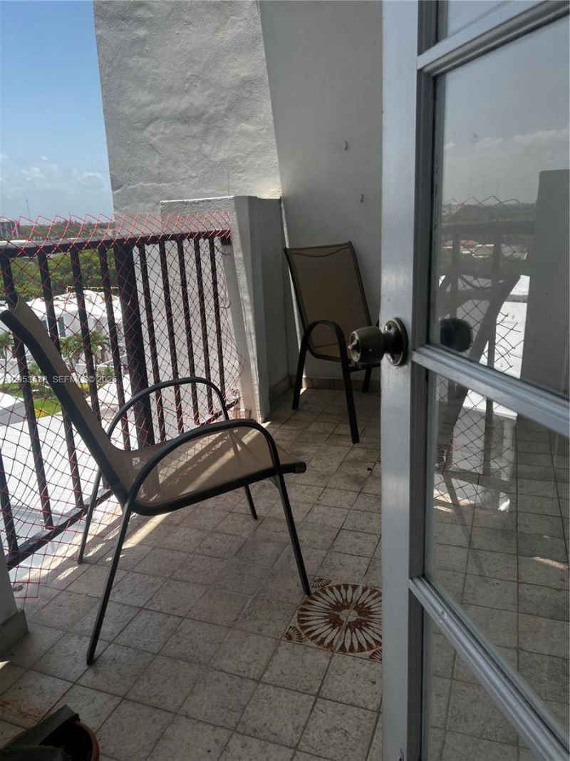 2750 NE 183rd St, Unit 807, Aventura, FL 33160 Photo