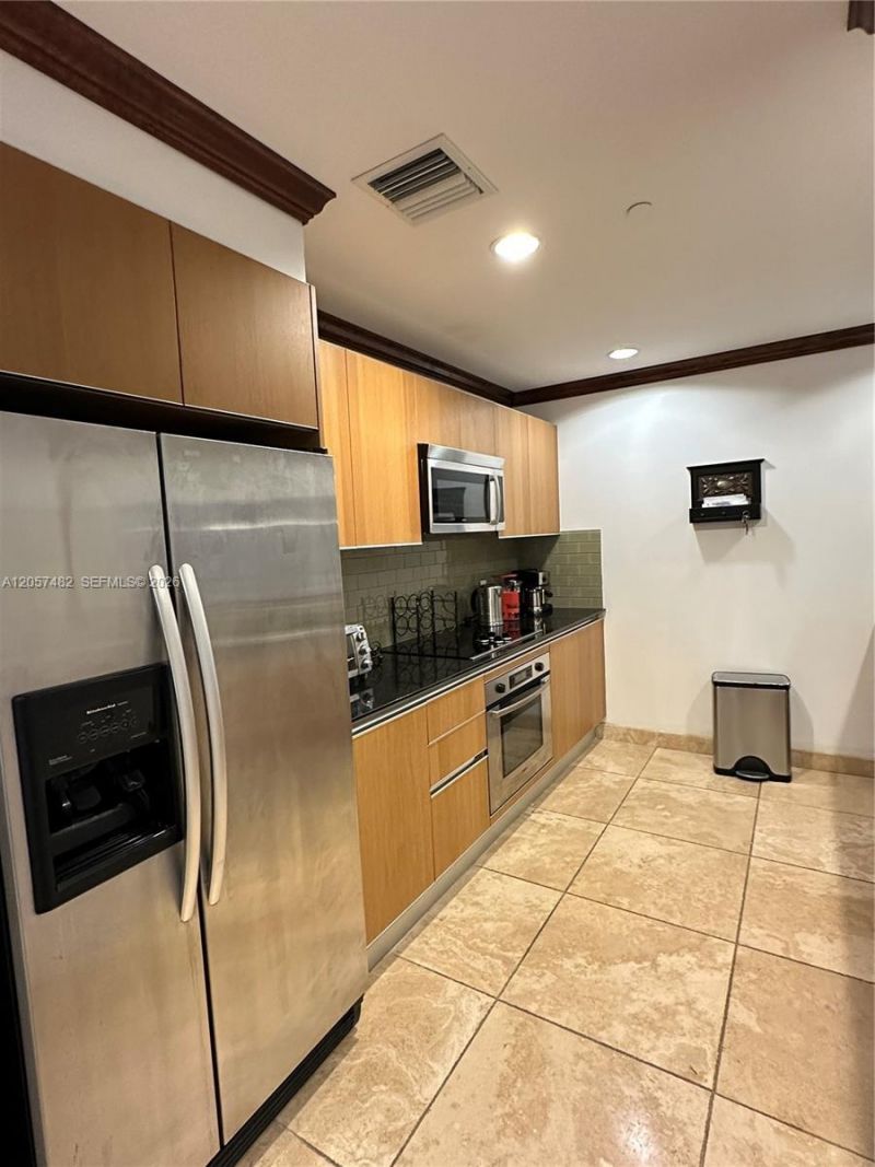 1060 E Brickell Av , Unit 3001, Miami, FL 33131 Photo