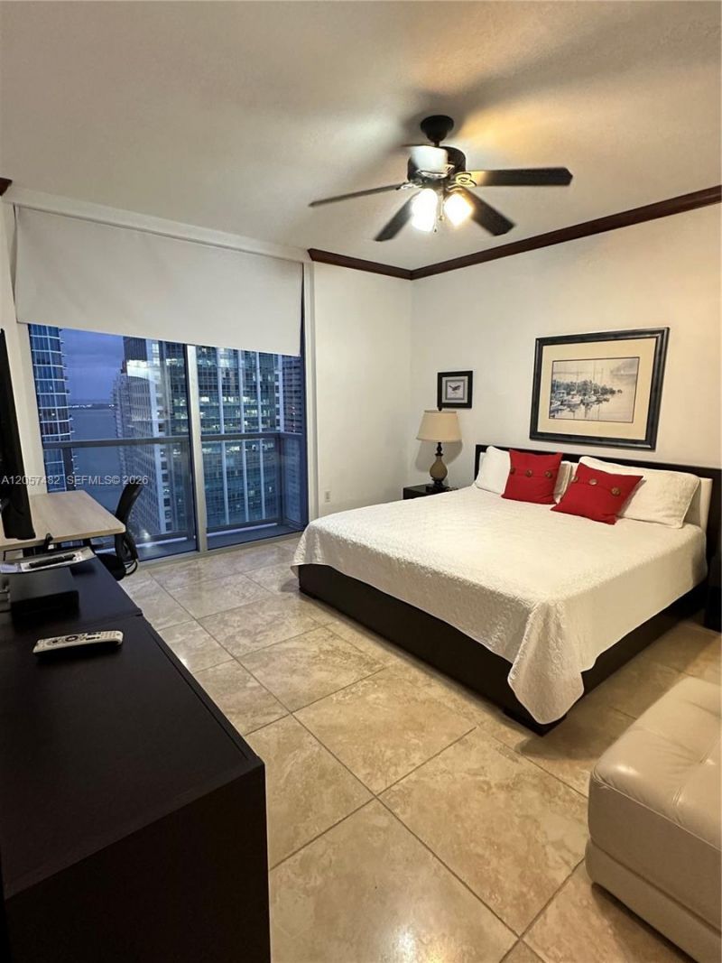 1060 E Brickell Av , Unit 3001, Miami, FL 33131 Photo