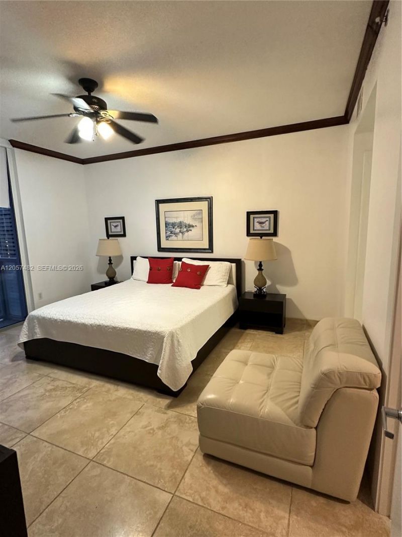 1060 E Brickell Av , Unit 3001, Miami, FL 33131 Photo