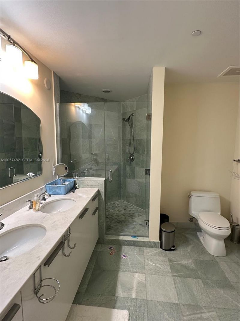 1060 E Brickell Av , Unit 3001, Miami, FL 33131 Photo