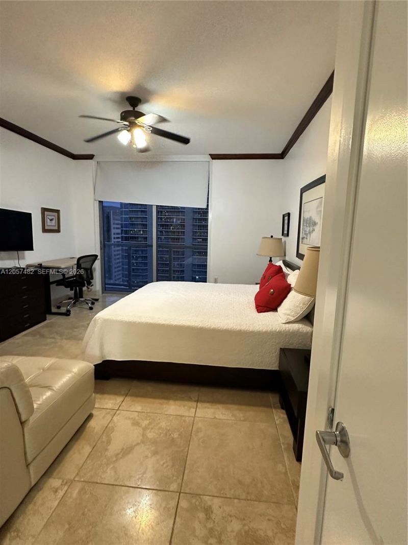 1060 E Brickell Av , Unit 3001, Miami, FL 33131 Photo