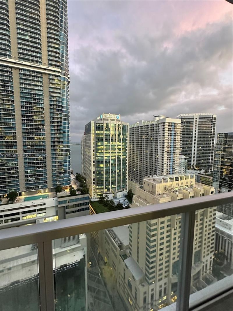 1060 E Brickell Av , Unit 3001, Miami, FL 33131 Photo