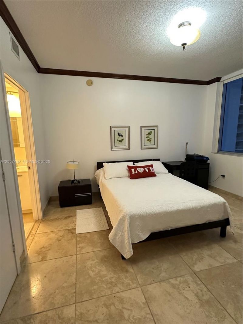 1060 E Brickell Av , Unit 3001, Miami, FL 33131 Photo