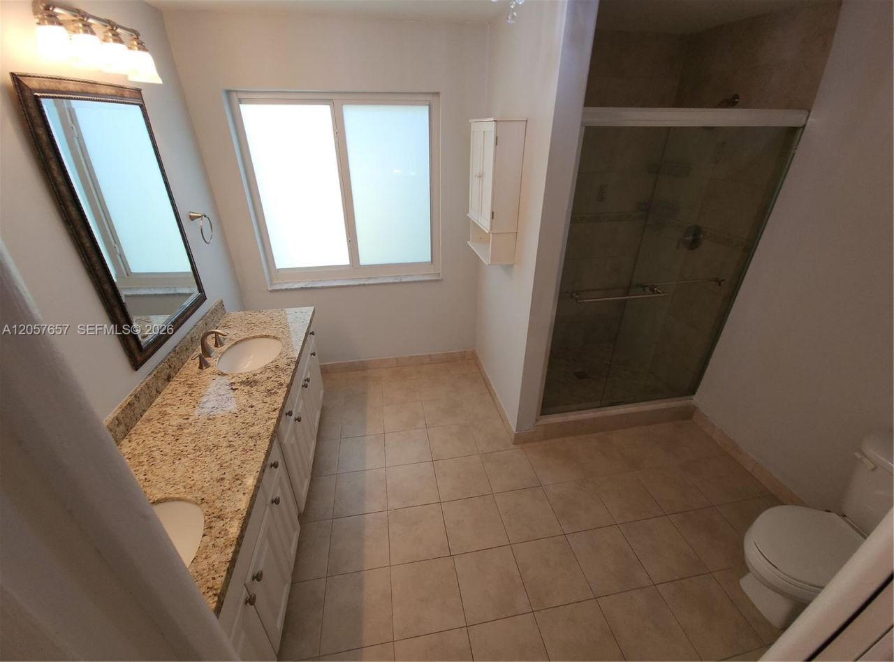 14249 SW 90th Ter, Miami, FL 33186 Photo