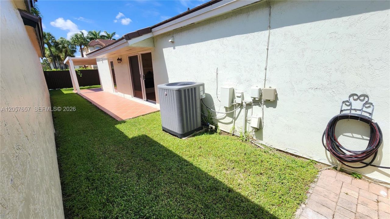 14249 SW 90th Ter, Miami, FL 33186 Photo
