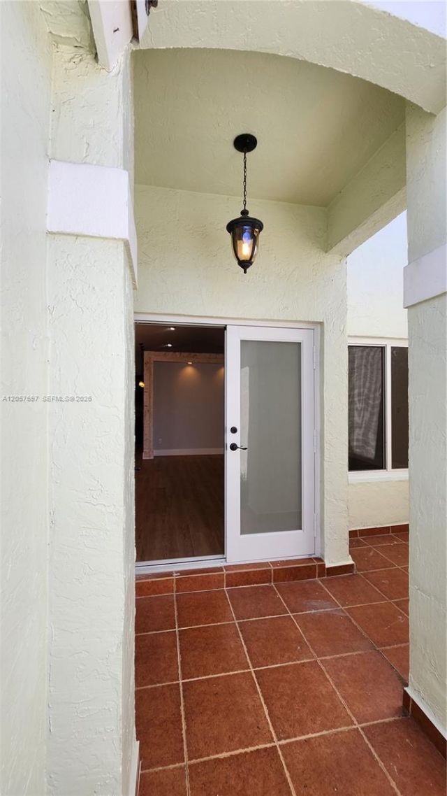 14249 SW 90th Ter, Miami, FL 33186 Photo