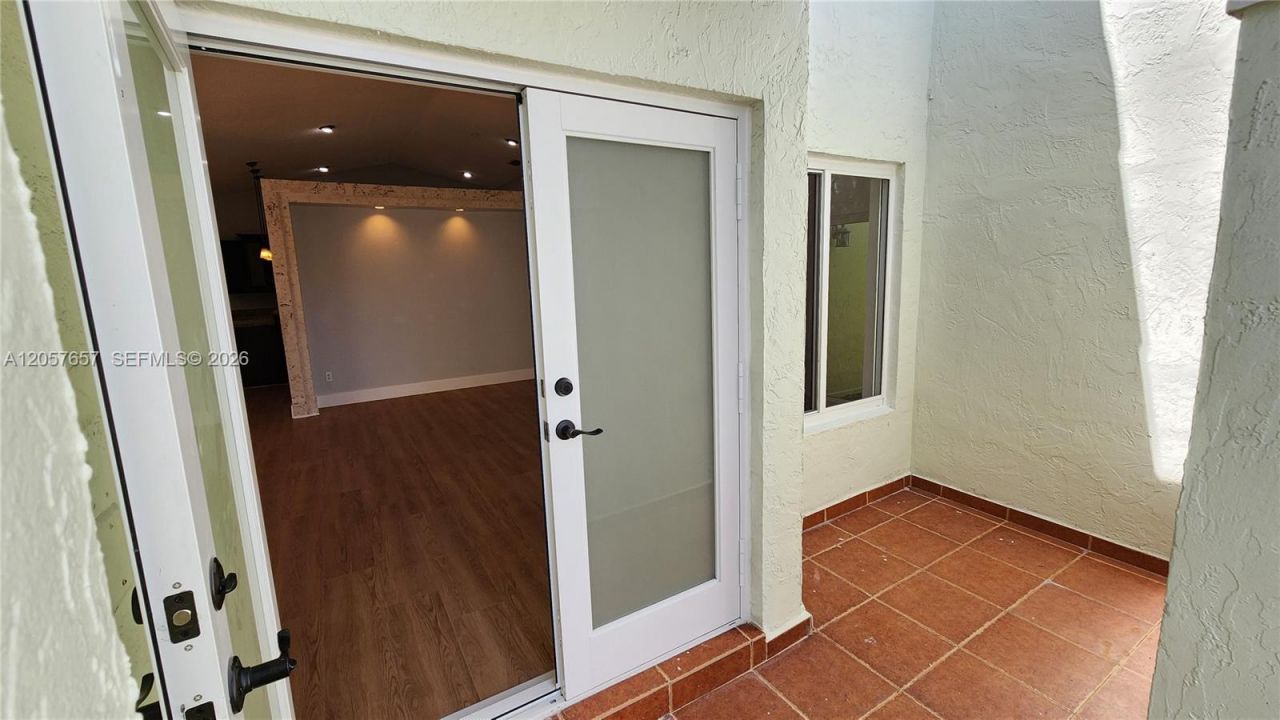 14249 SW 90th Ter, Miami, FL 33186 Photo