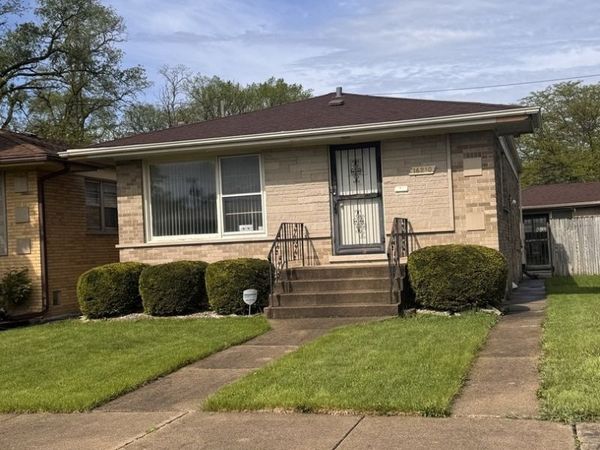 16210 Woodbridge Avenue , Harvey, IL 60426