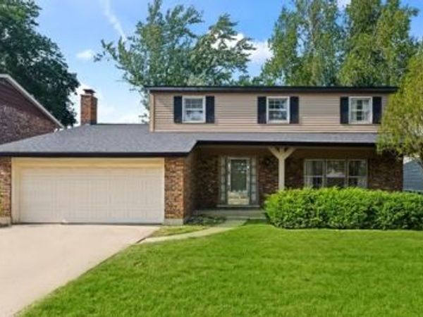 470 Middlesex Court, Buffalo Grove, IL 60089