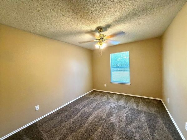 185 Rolling Court, Lancaster, TX 75146