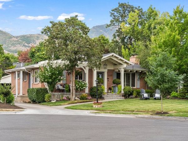 2337 S COUNTRY CLUB CIR E, Salt Lake City, UT 84109