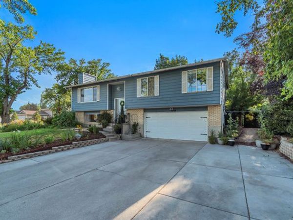 5998 S BLUE STONE CIR , Murray, UT 84123