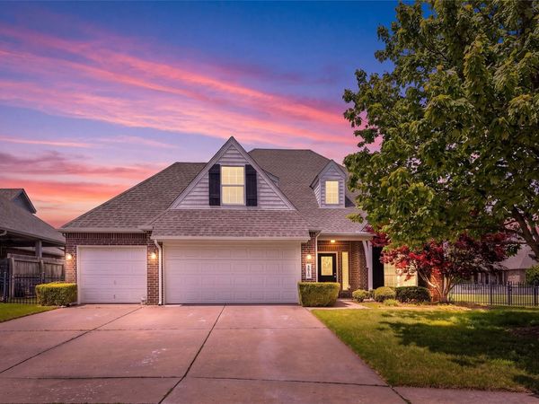 3810 S Palm Avenue , Broken Arrow, OK 74011