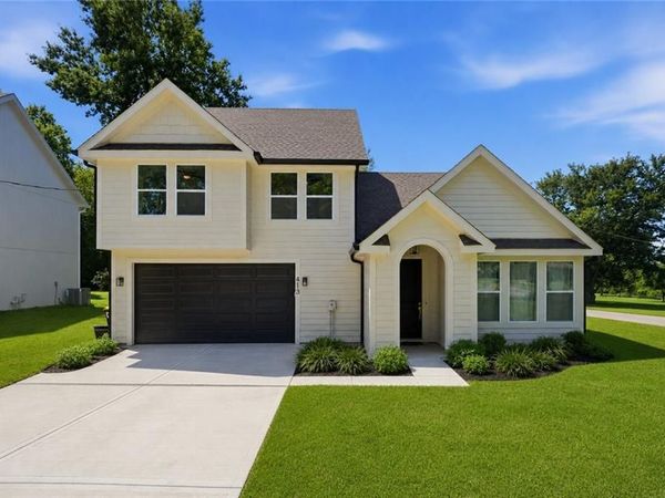 413 W Walnut Street, Cleveland, MO 64734