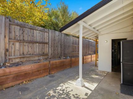 6701 Hillglen Way, Fair Oaks, CA 95628 Photo