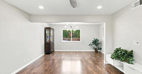 6701 Hillglen Way, Fair Oaks, CA 95628 Photo