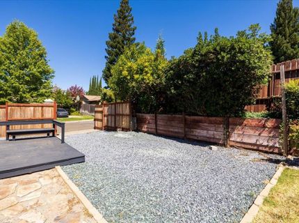6701 Hillglen Way, Fair Oaks, CA 95628 Photo