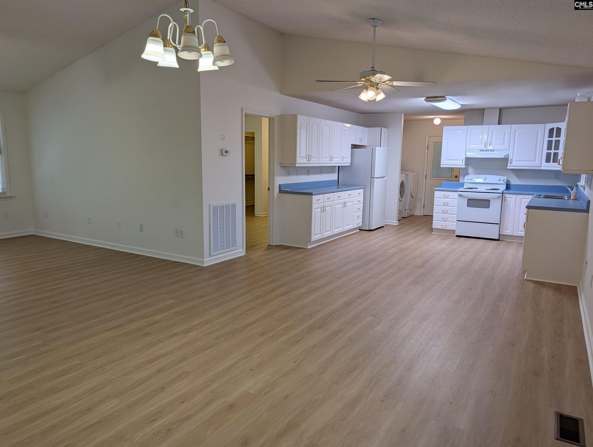 1498 Cassatt Road Photo 10