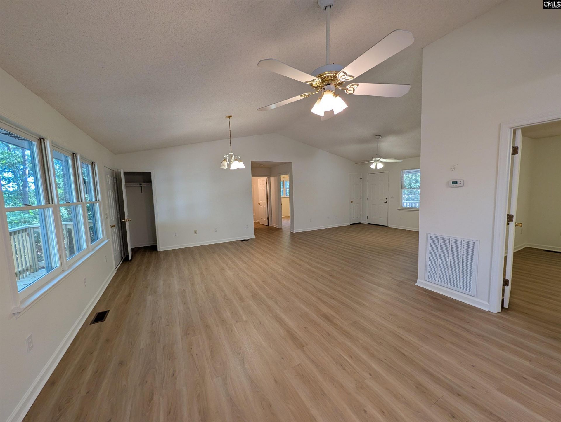 1498 Cassatt Road Photo 11