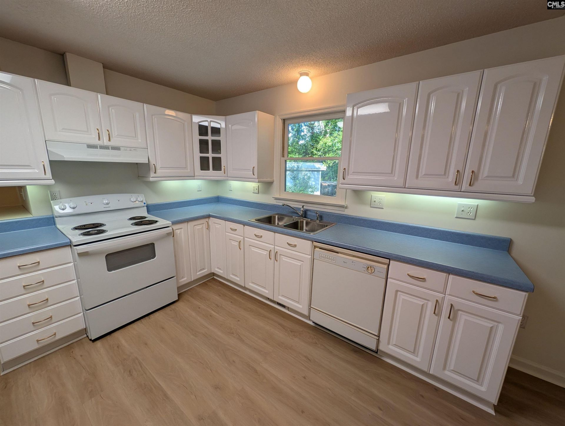 1498 Cassatt Road Photo 14