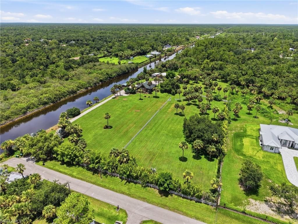 3935 24th Ave Se, Naples, FL 34117 Photo