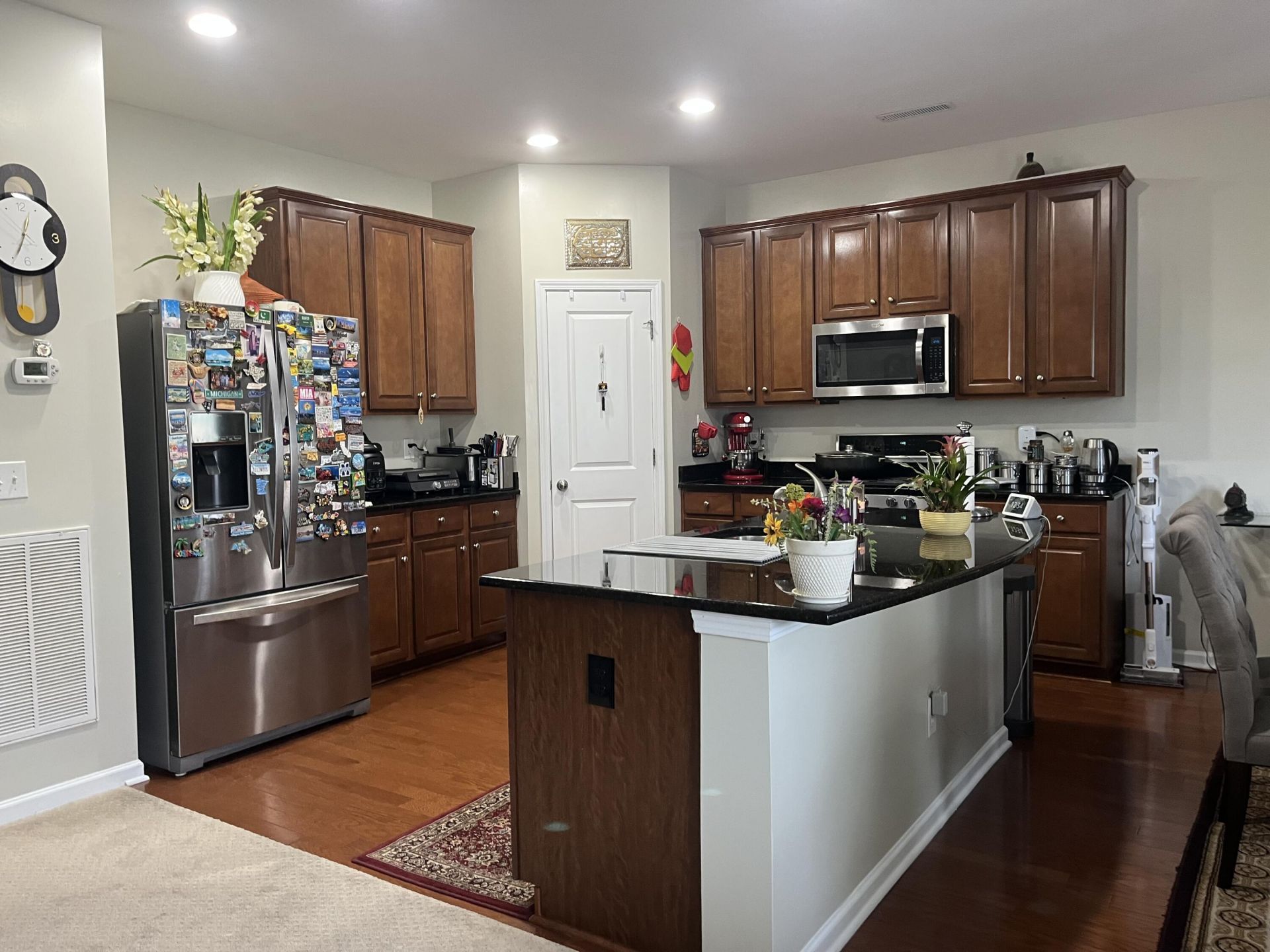 9701 Crofton Drive Photo 4