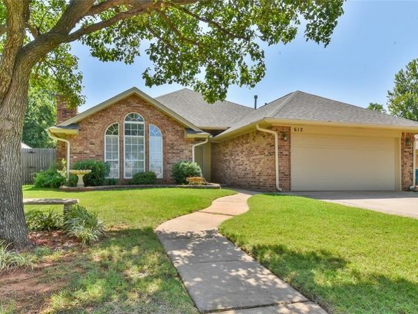612 Fox Hunt Lane, Edmond, OK 73003