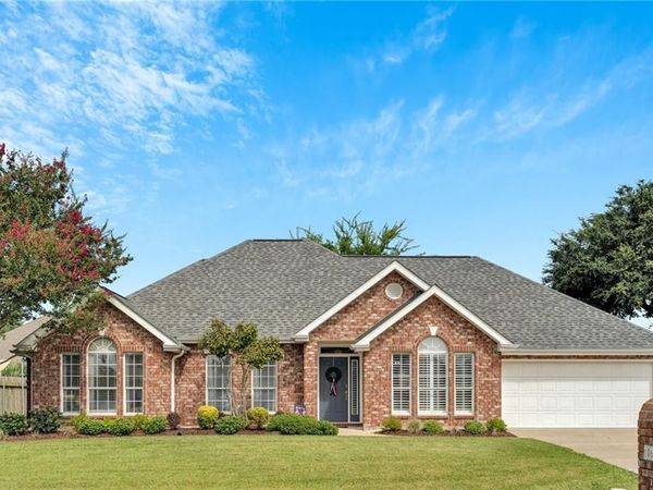 106 DOGWOOD Drive , Luling, LA 70070