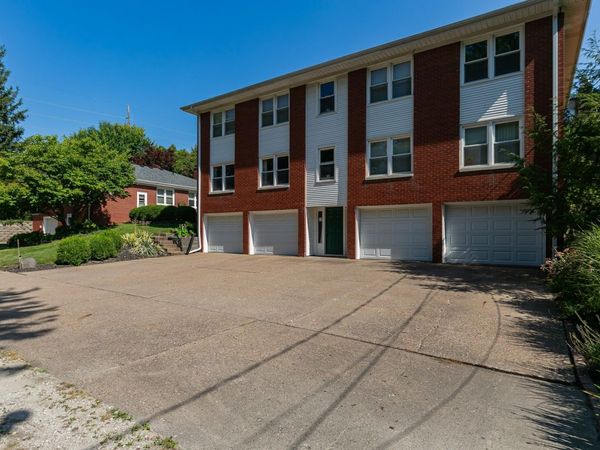 2629 24th Street , Rock Island, IL 61201