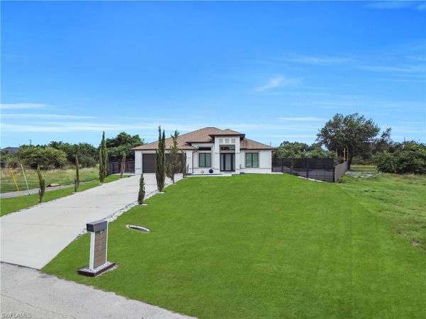 362 Pecan AVE , LEHIGH ACRES, FL 33974