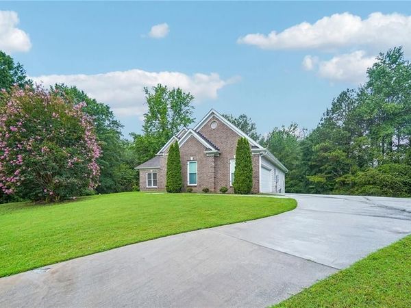 145 Clear Spring Lane, Oxford, GA 30054